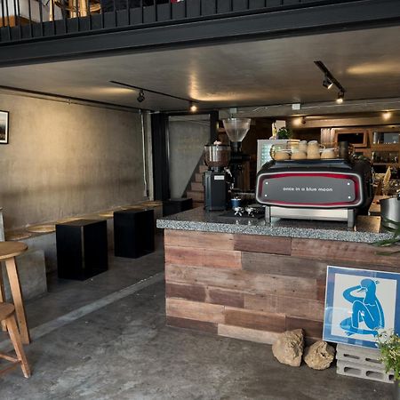 Once In A Blue Moon Cafe And Hostel Chiang Mai Exterior photo